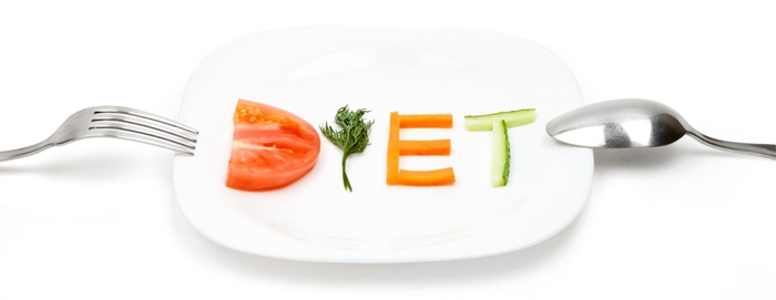 Буквы из овощей на тарелке